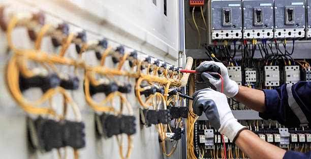 Professional Electrician technician working in Seymour, TX